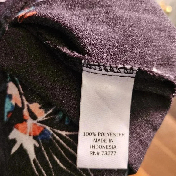 EVRI Floral Print Knotted Sleeve Shift Dress Plus (2X) - Picture 9 of 10